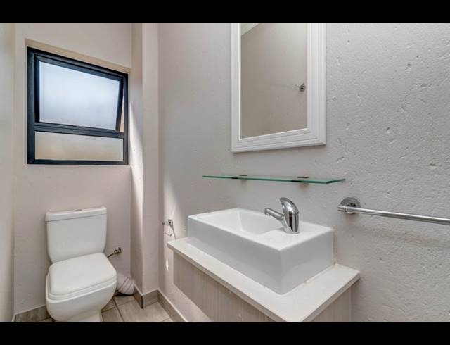 2 BEDROOM APARTMENT FOR SALE IN BEVERLEY